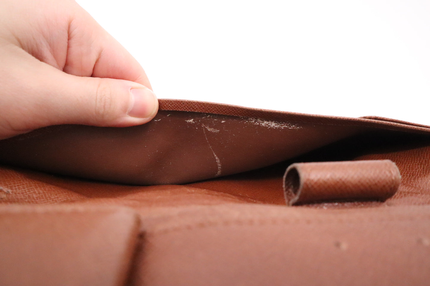 Louis Vuitton Travel Case in Monogram Canvas