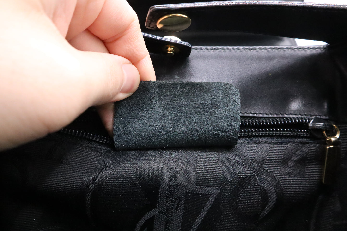 Ferragamo Tote Bag in Black Leather