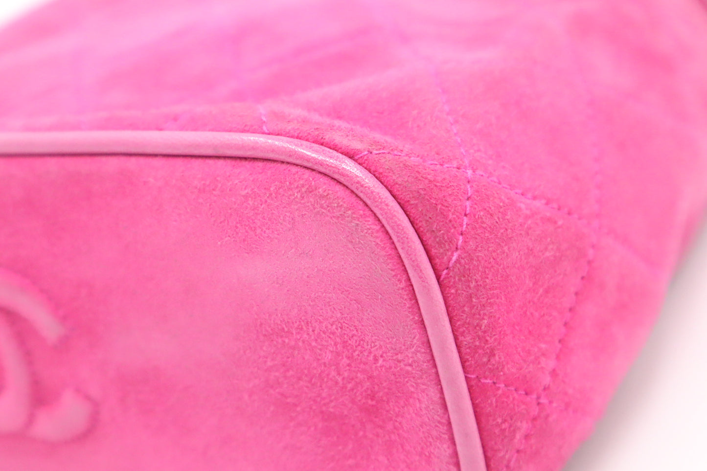 Chanel Vanity Shoulder Bag in Pink Suede