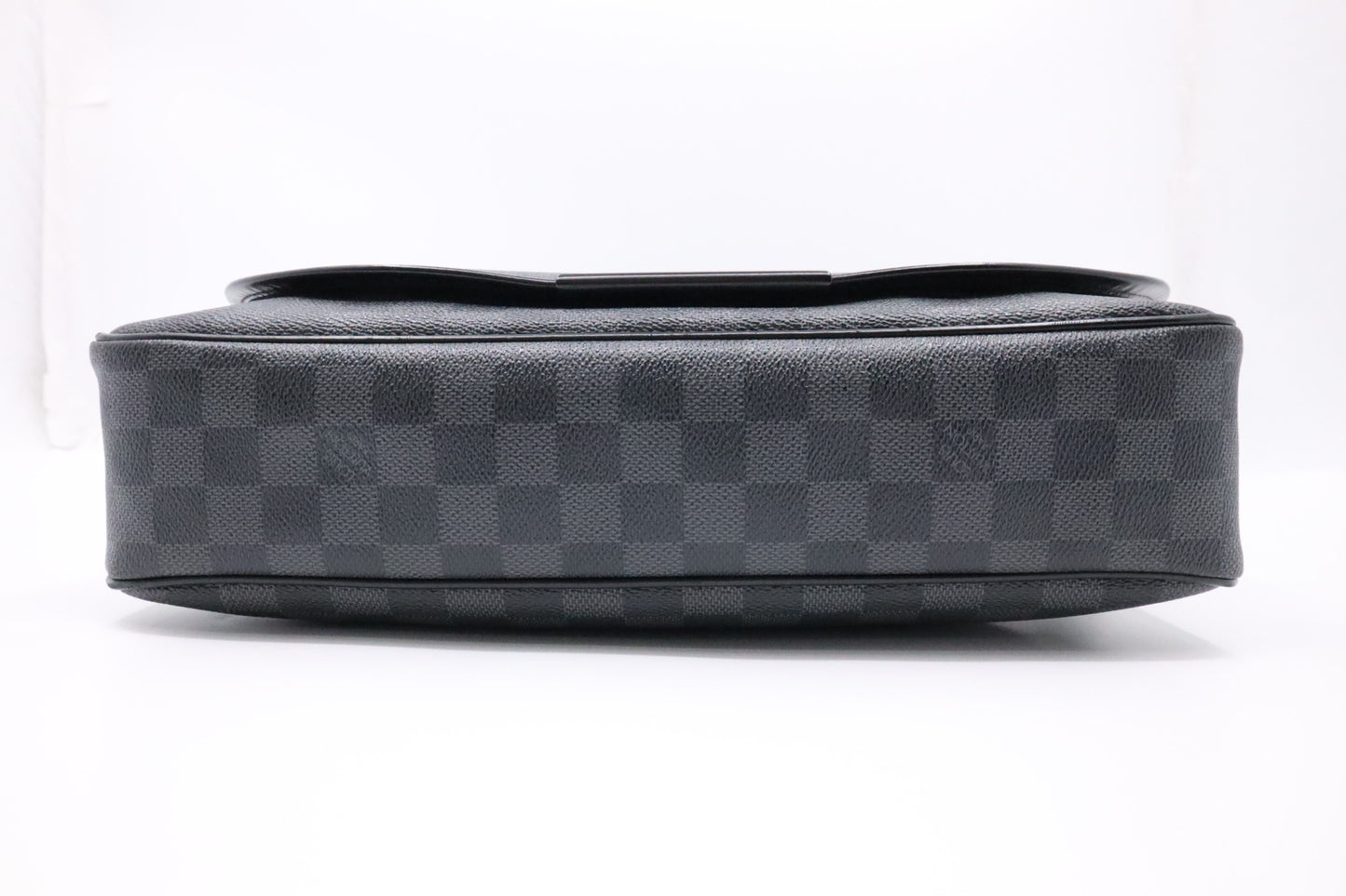 Louis Vuitton Daniel MM in Damier Graphite Canvas