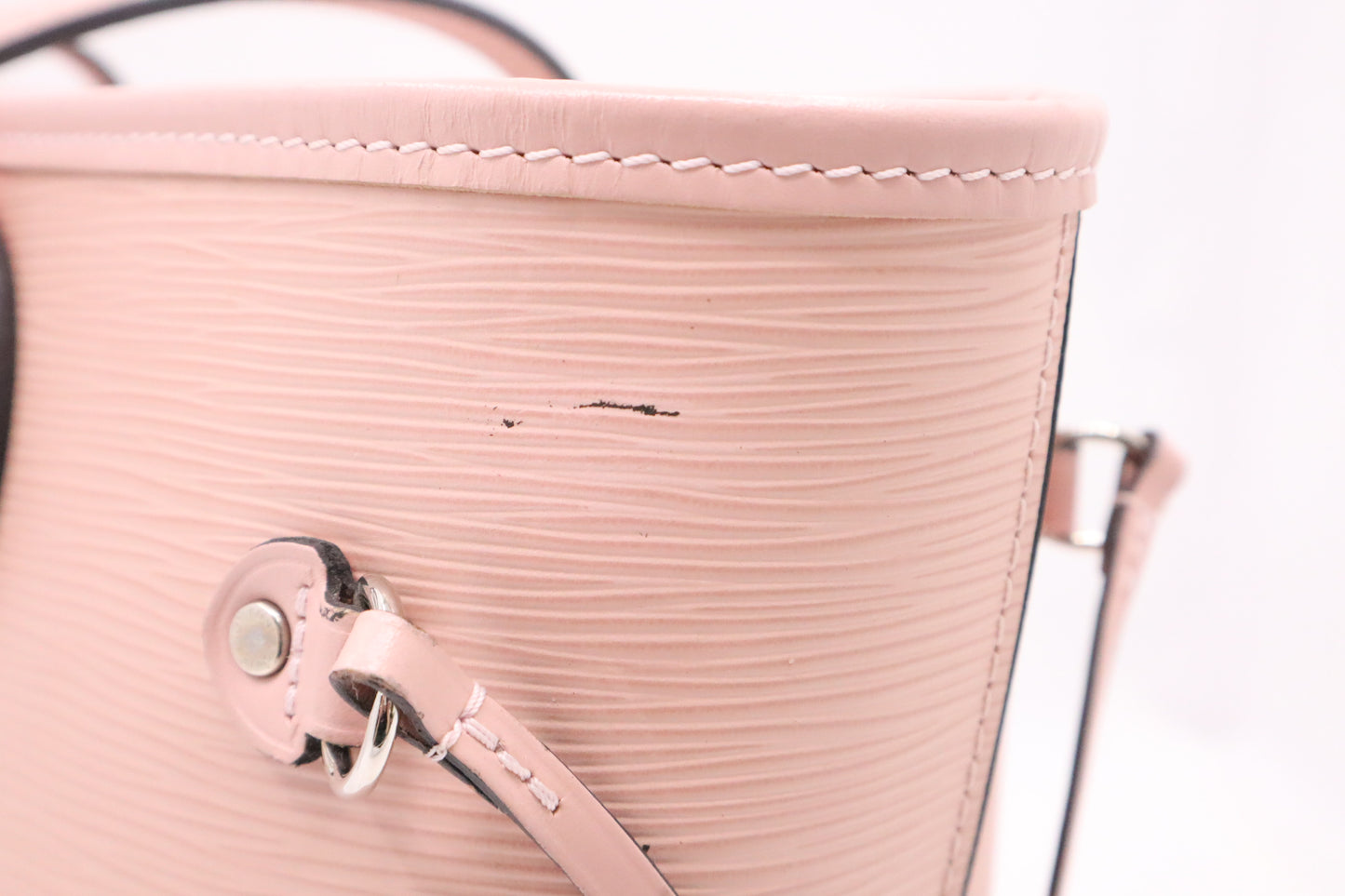 Louis Vuitton Neverfull MM in Rose Ballerine Pink Epi Leather