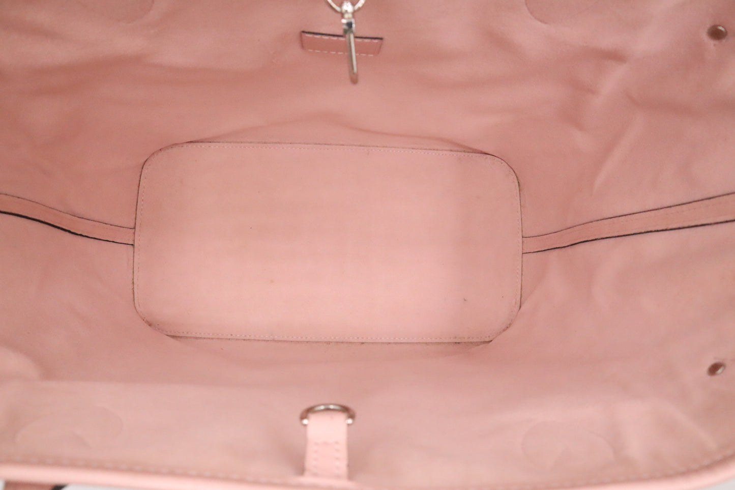 Louis Vuitton Neverfull MM in Rose Ballerine Pink Epi Leather