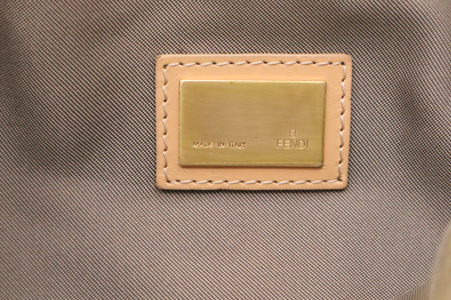 Fendi Tote Bag in Beige Zucchino Canvas