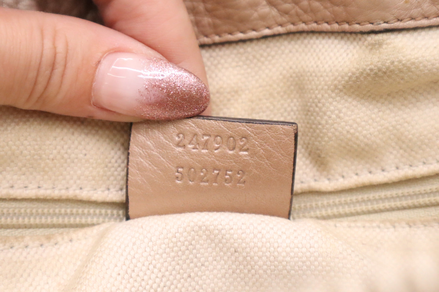 Gucci Sukey Shoulder Bag in Metallic Beige Leather