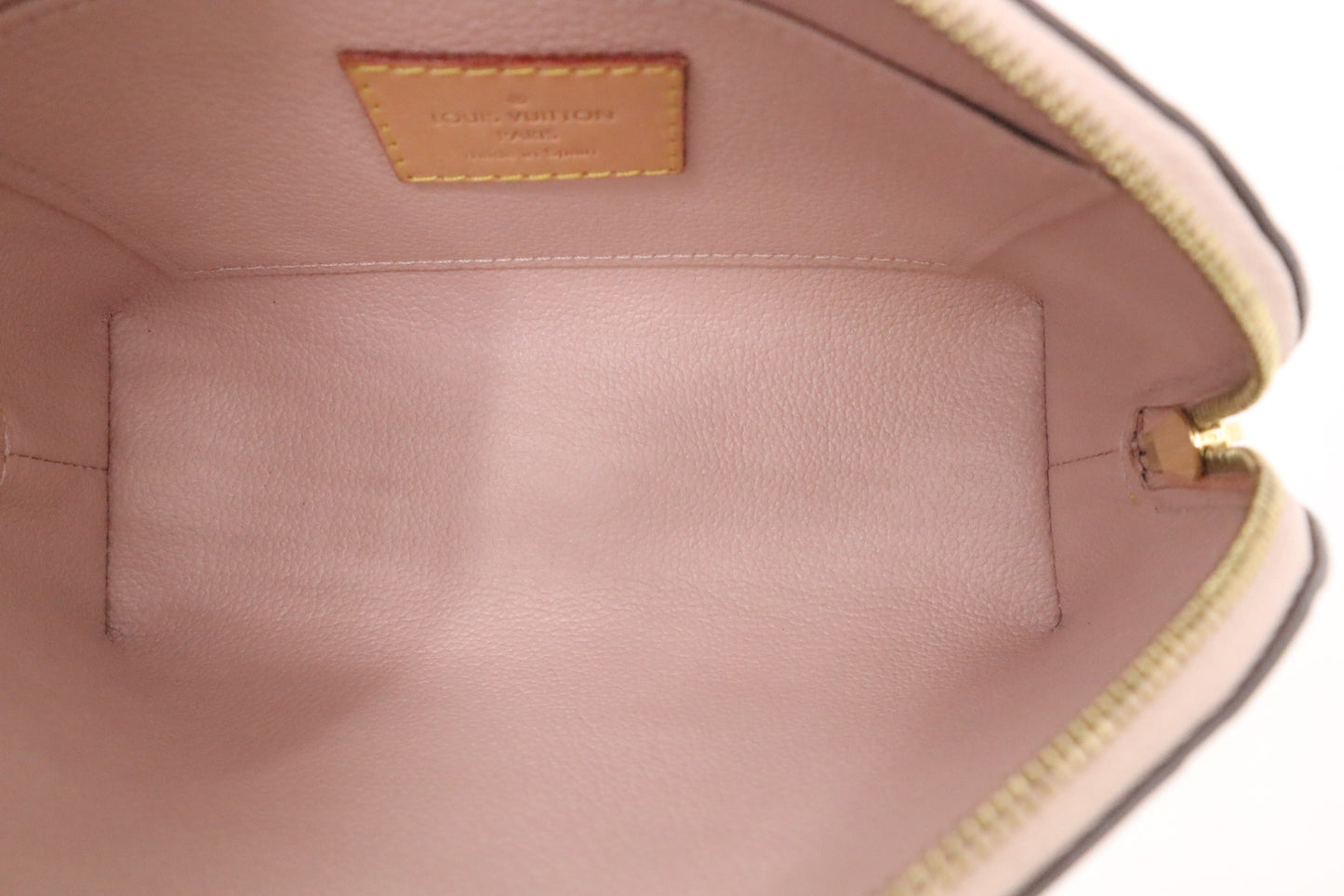Louis Vuitton Pochette Cosmetique in Dune Vernis Leather