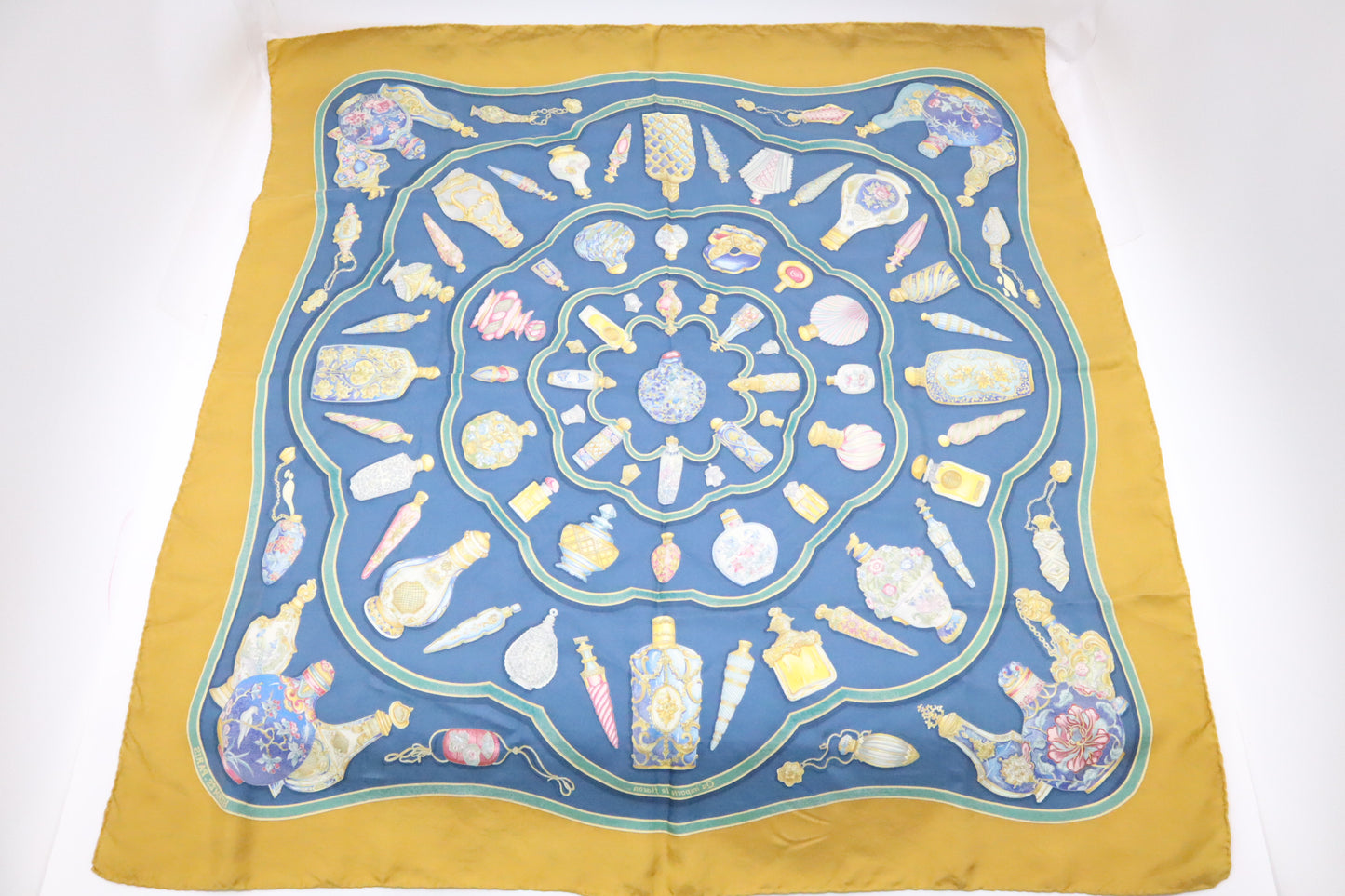 Hermes Carre 90 "Pourvu qu`on ait L`ivesse" in Blue