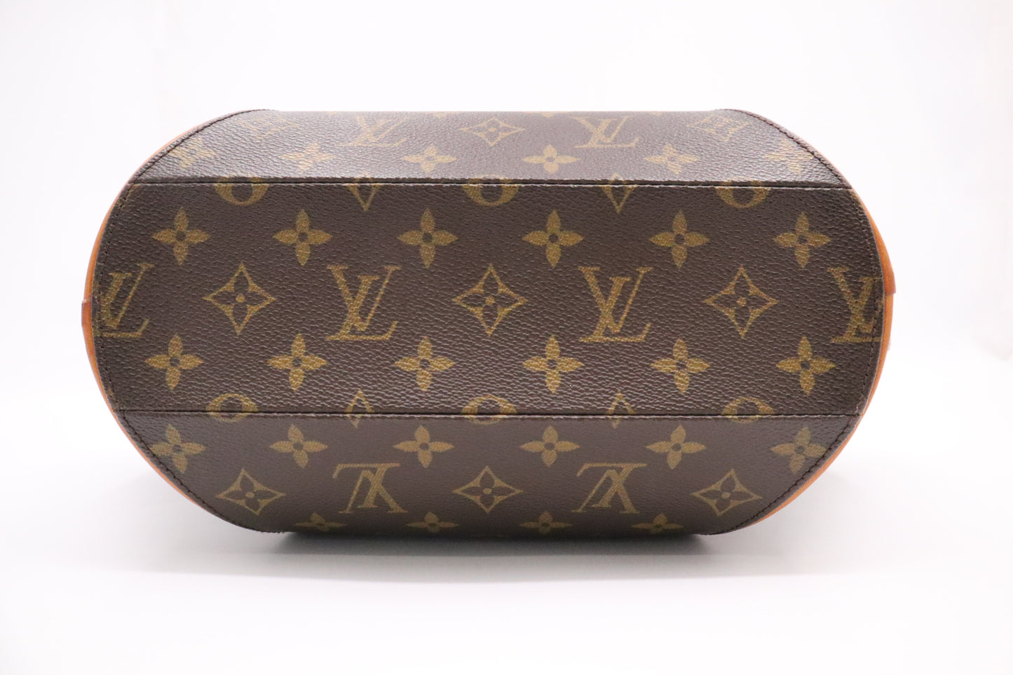 Louis Vuitton Ellipse MM in Monogram Canvas