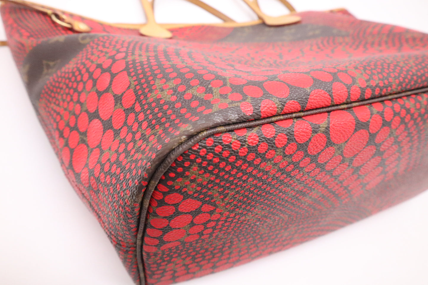 Louis Vuitton x Yayoi Kusama Rouge Neverfull MM in Monogram Waves Canvas
