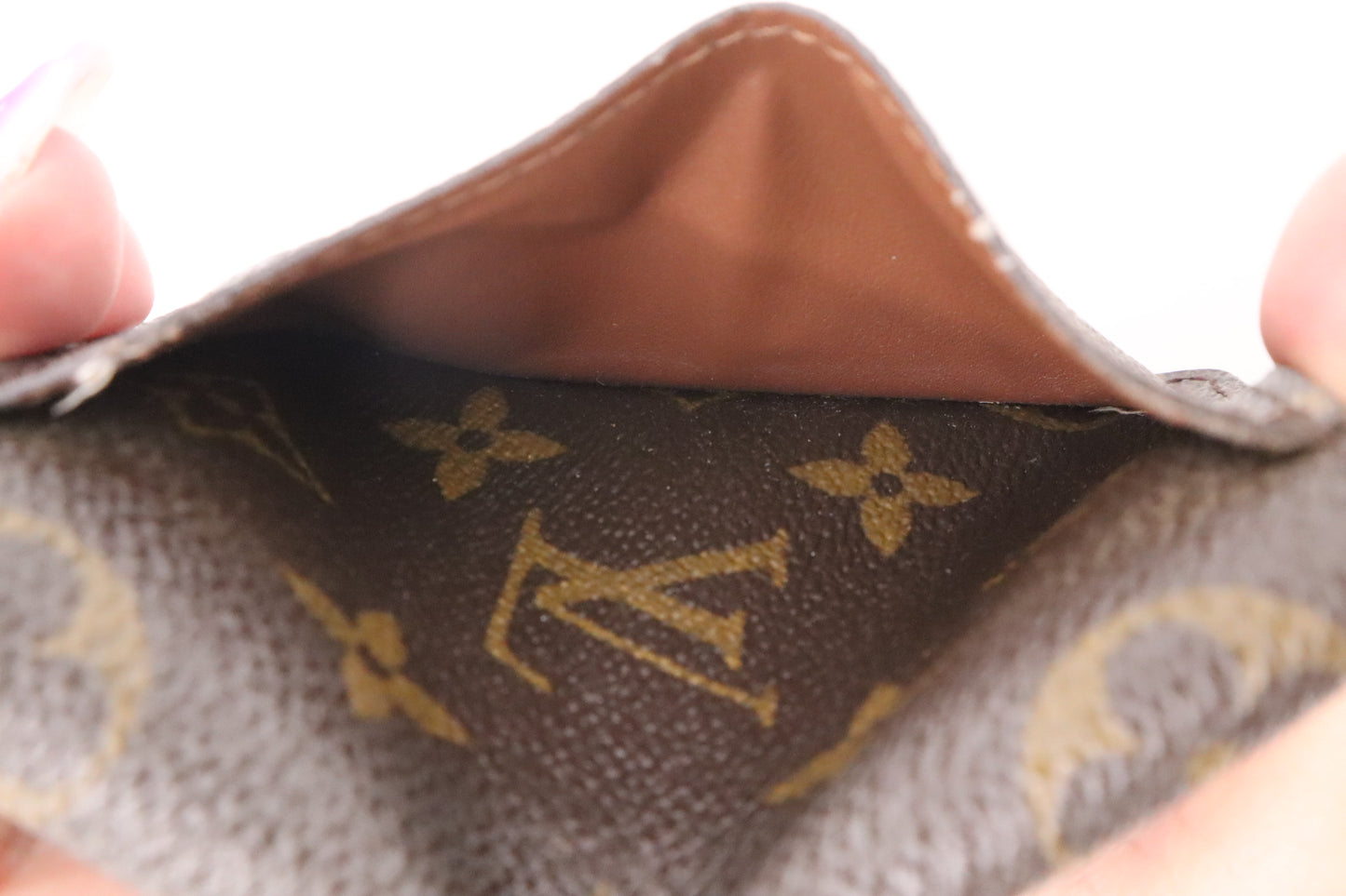 Louis Vuitton Porte Cartes Pass Vertical Card Holder in Monogram