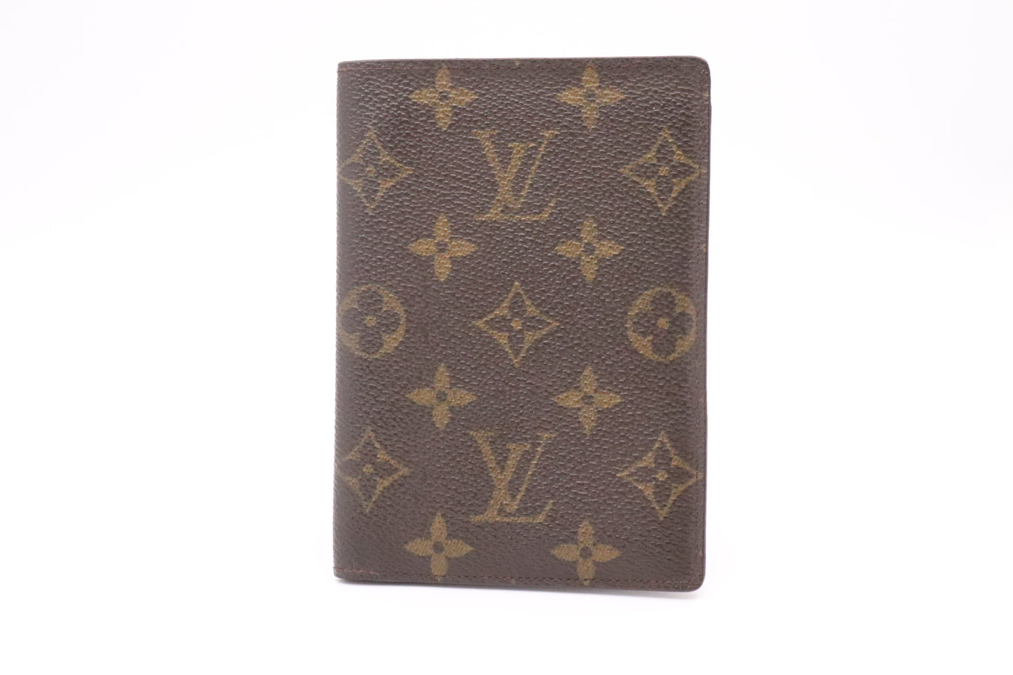 Louis Vuitton Passport Cover in Monogram Canvas
