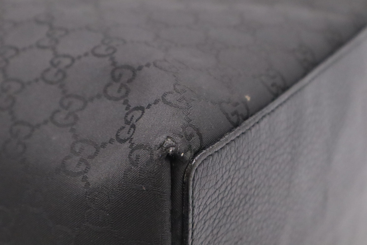Gucci Tote Bag in Black Nylon Canvas