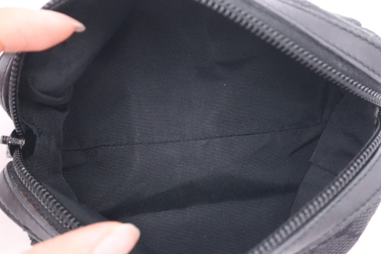 Gucci Pouch in Black Canvas