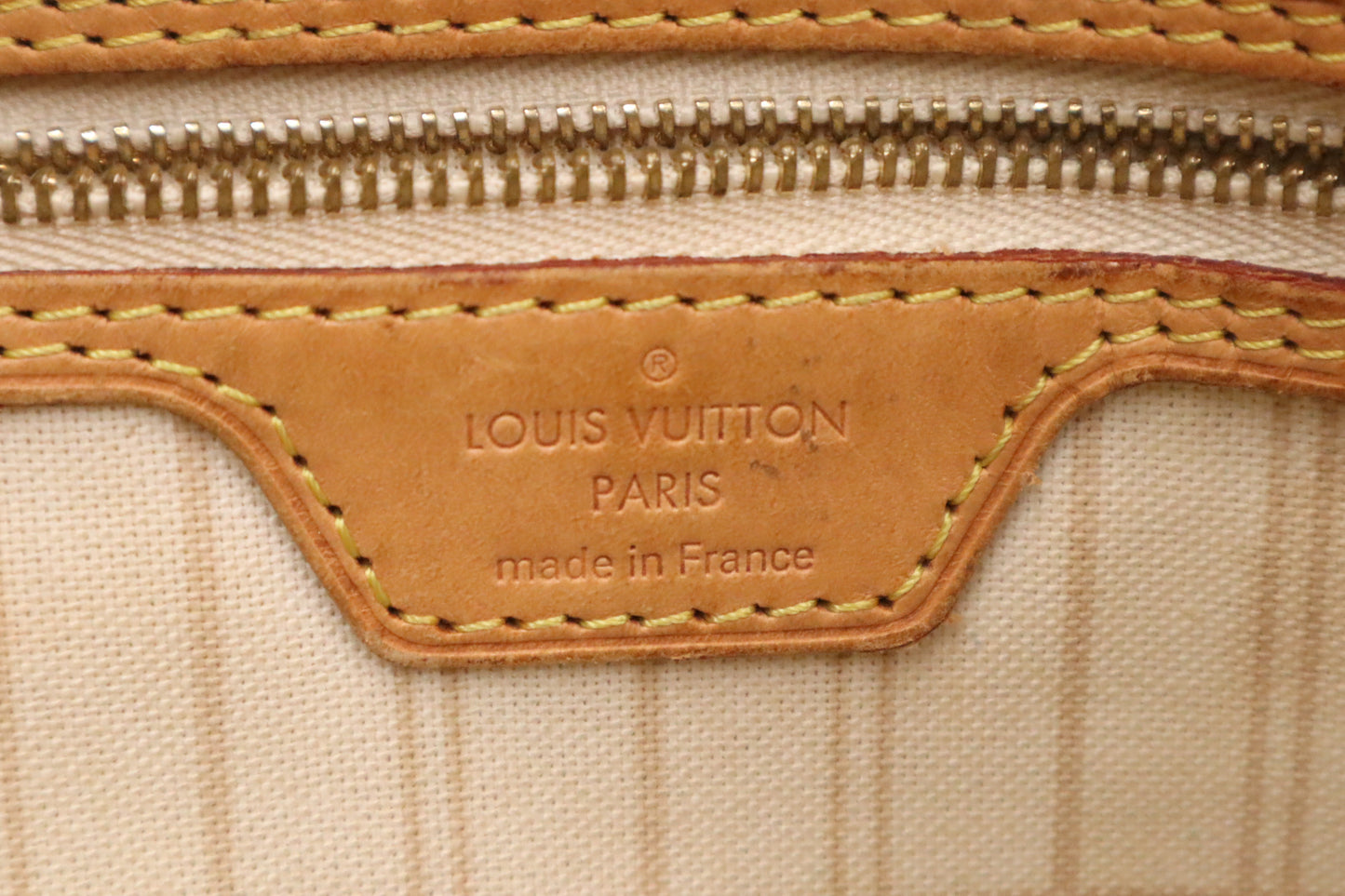 Louis Vuitton Neverfull MM in Damier Azur Canvas