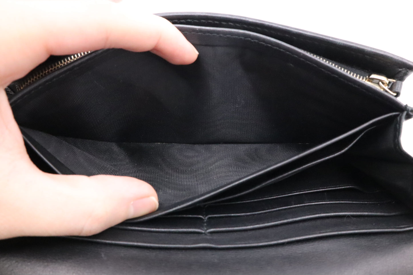 Gucci Continental Wallet in Black Guccissima Leather