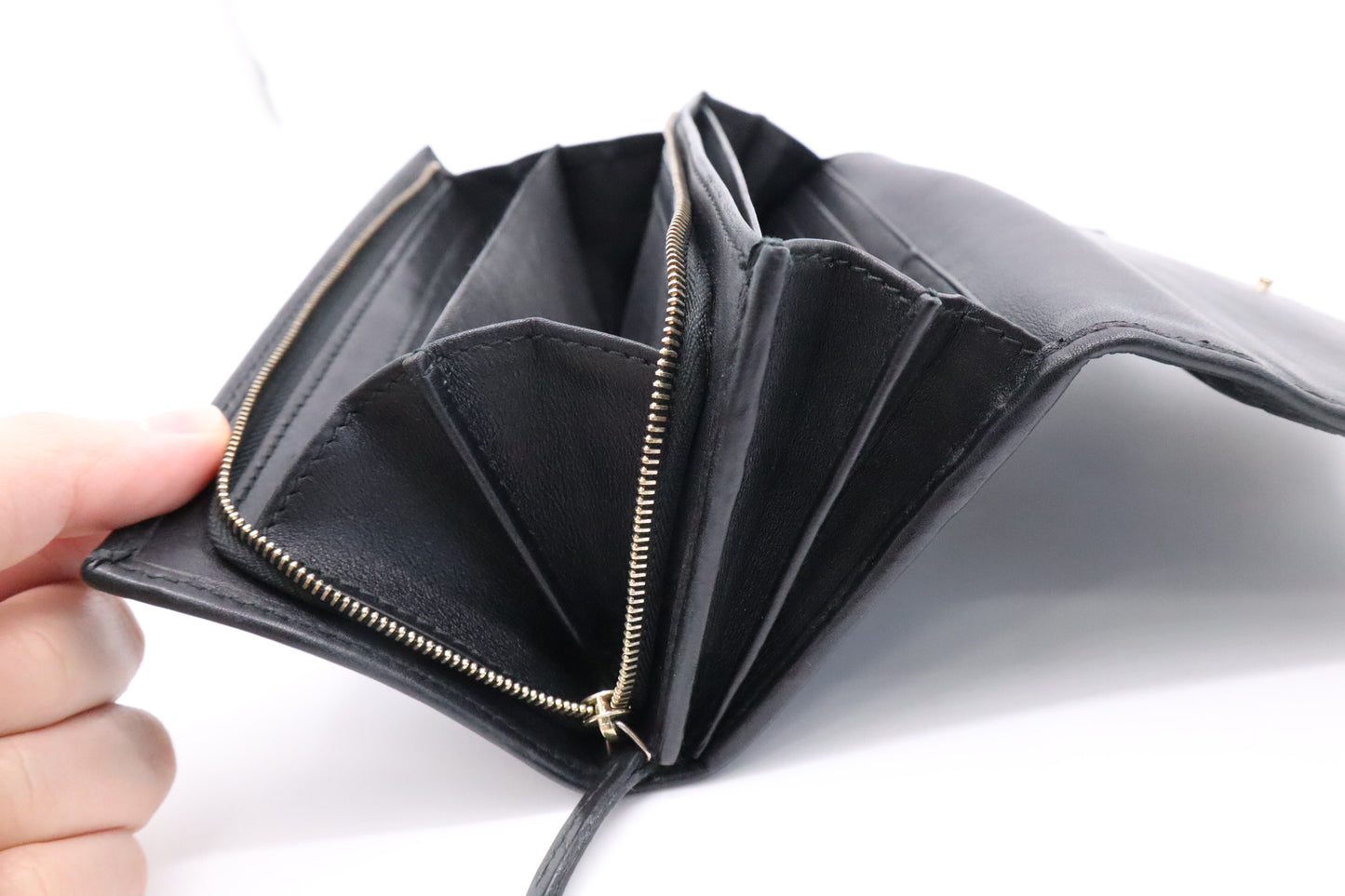 Gucci Continental Wallet in Black Guccissima Leather