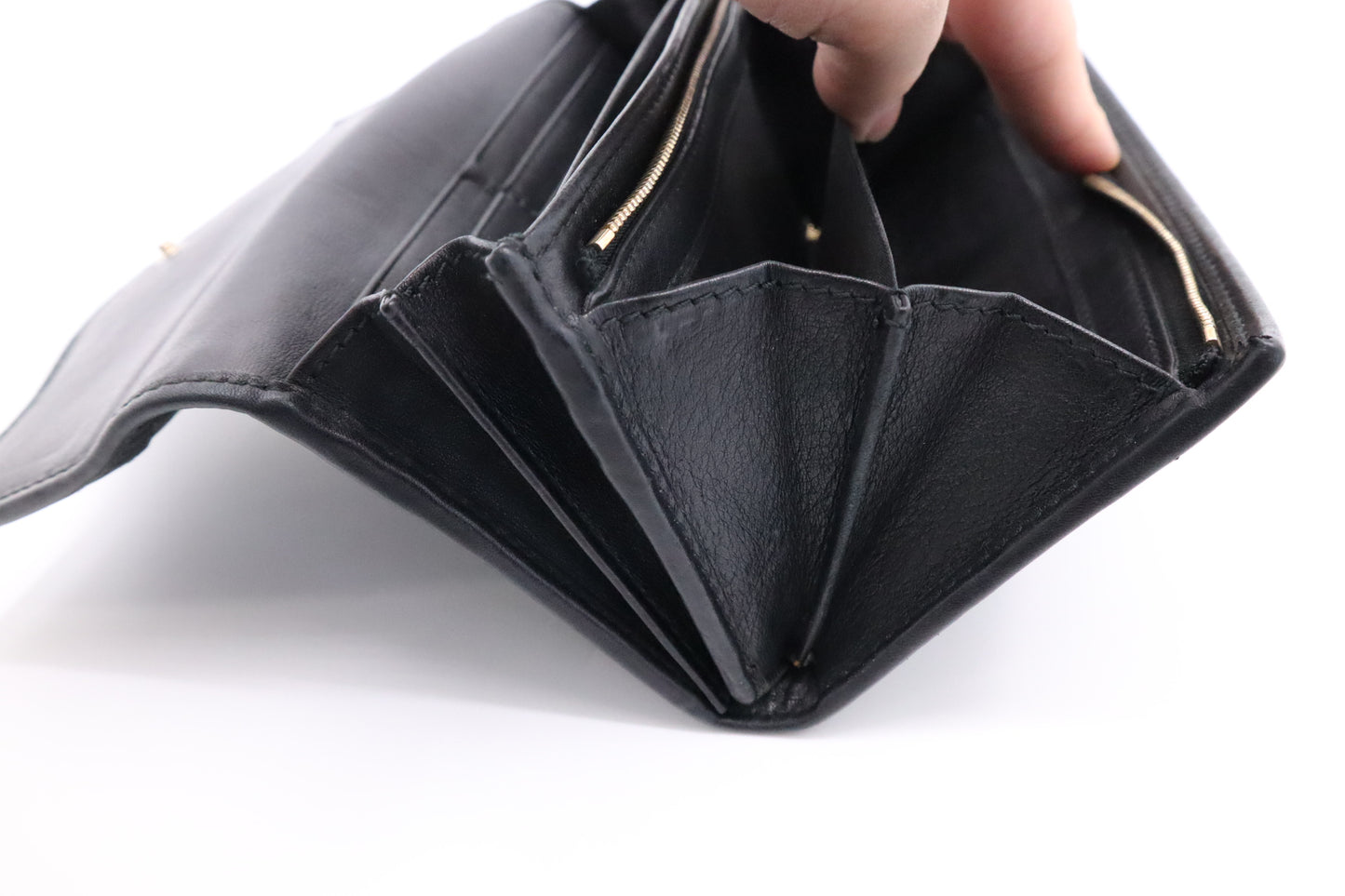 Gucci Continental Wallet in Black Guccissima Leather