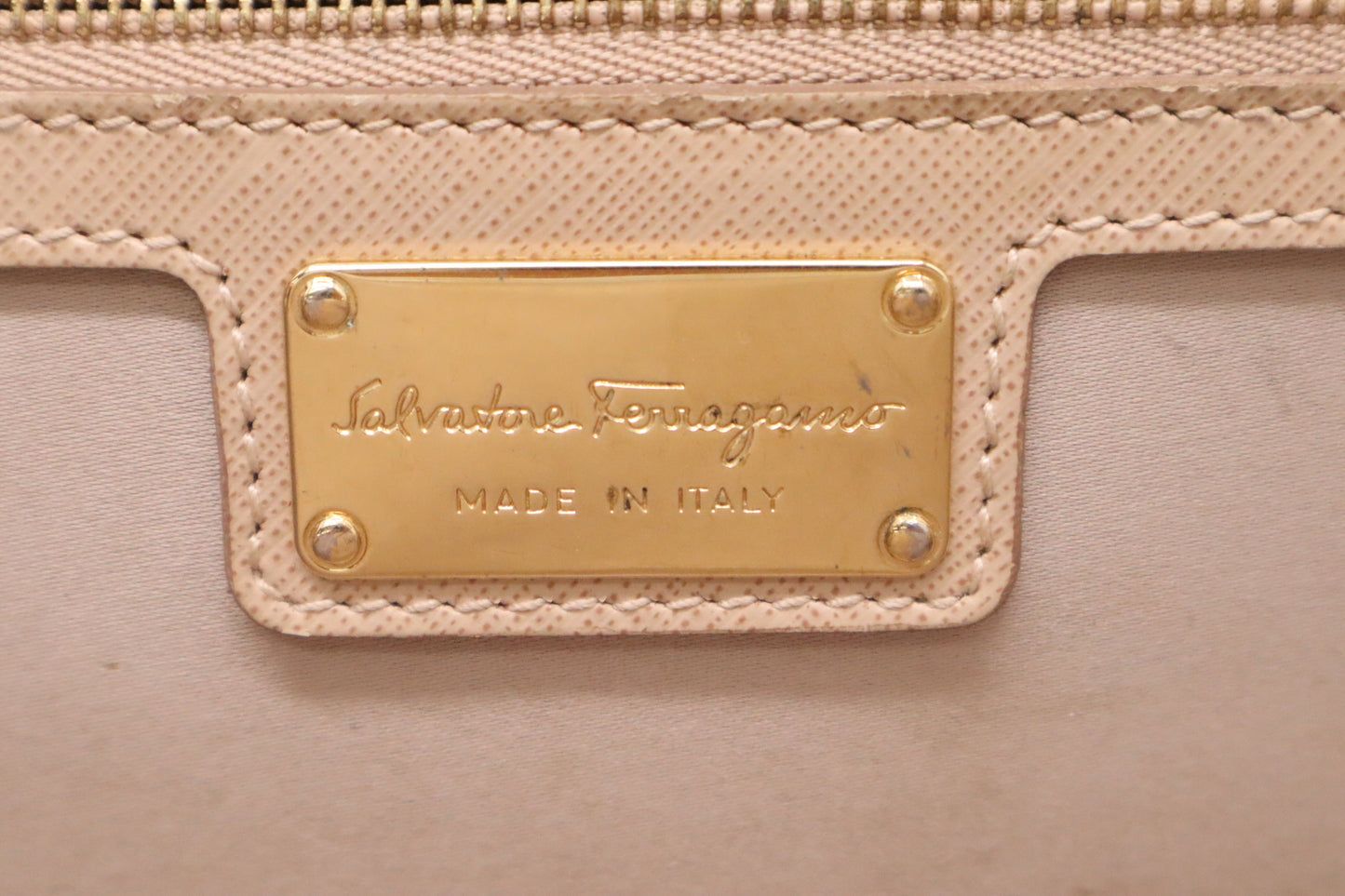 Ferragamo Handbag in Tan Leather