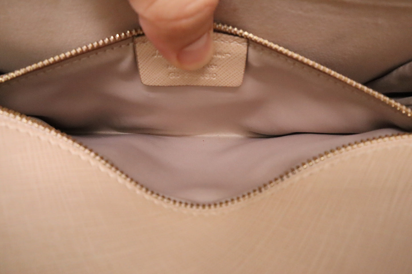 Ferragamo Handbag in Tan Leather