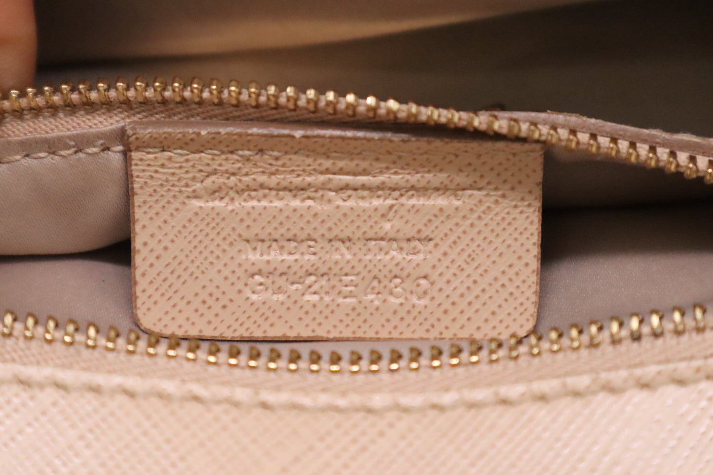 Ferragamo Handbag in Tan Leather