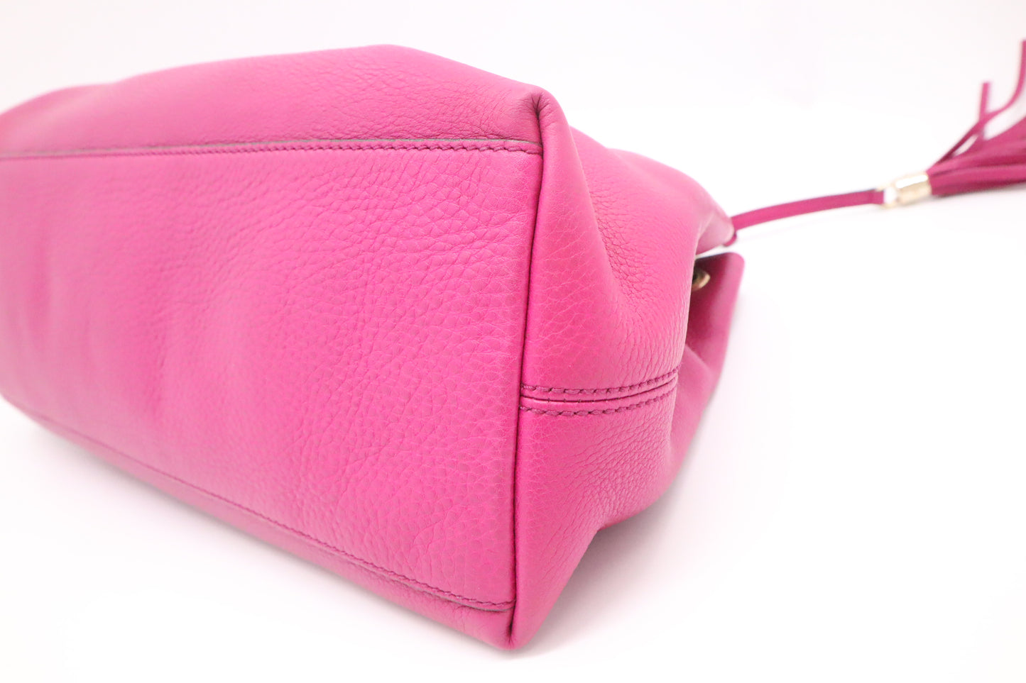 Gucci Soho Chain Shoulder Bag in Pink Leather