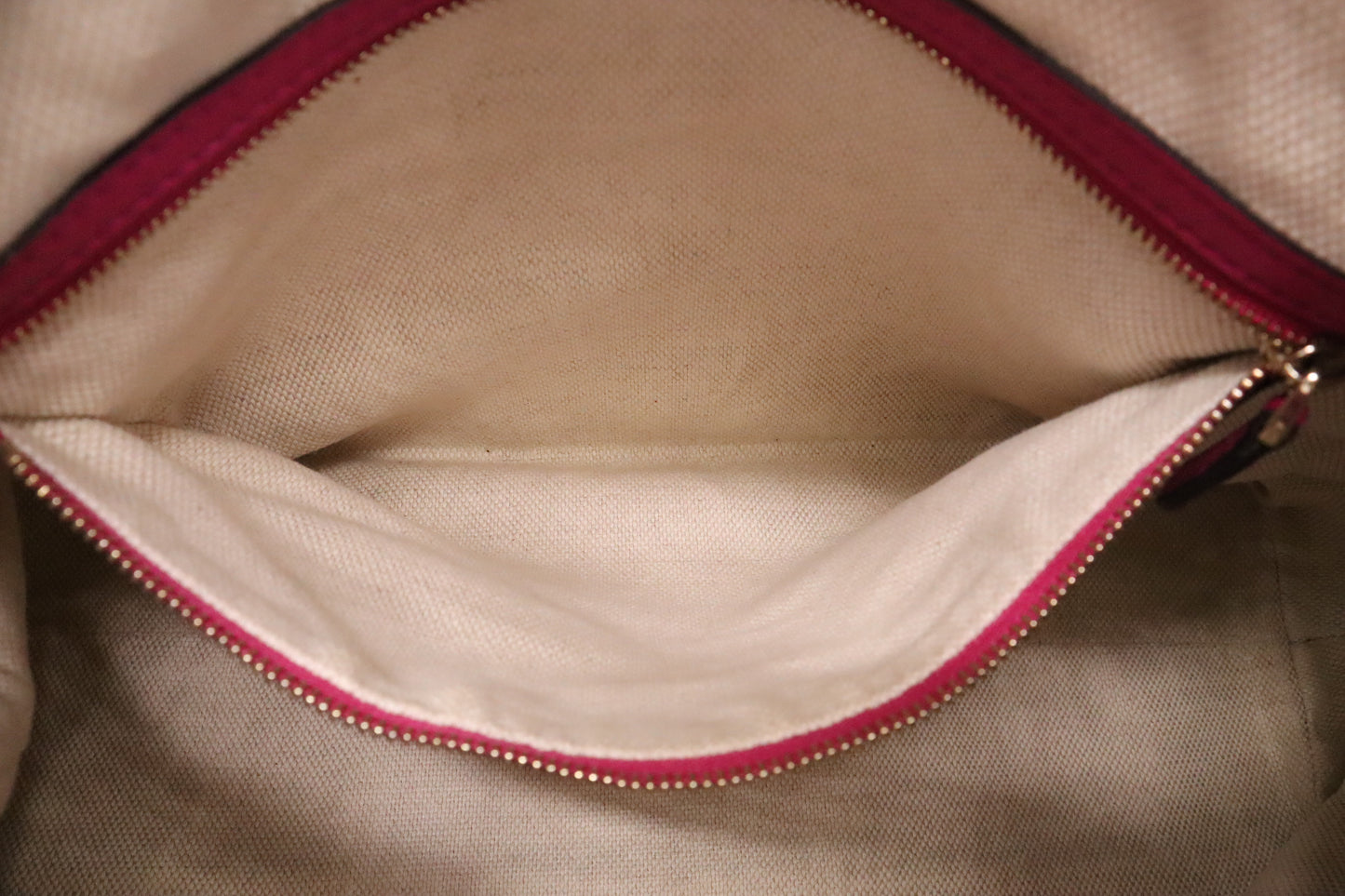 Gucci Soho Chain Shoulder Bag in Pink Leather