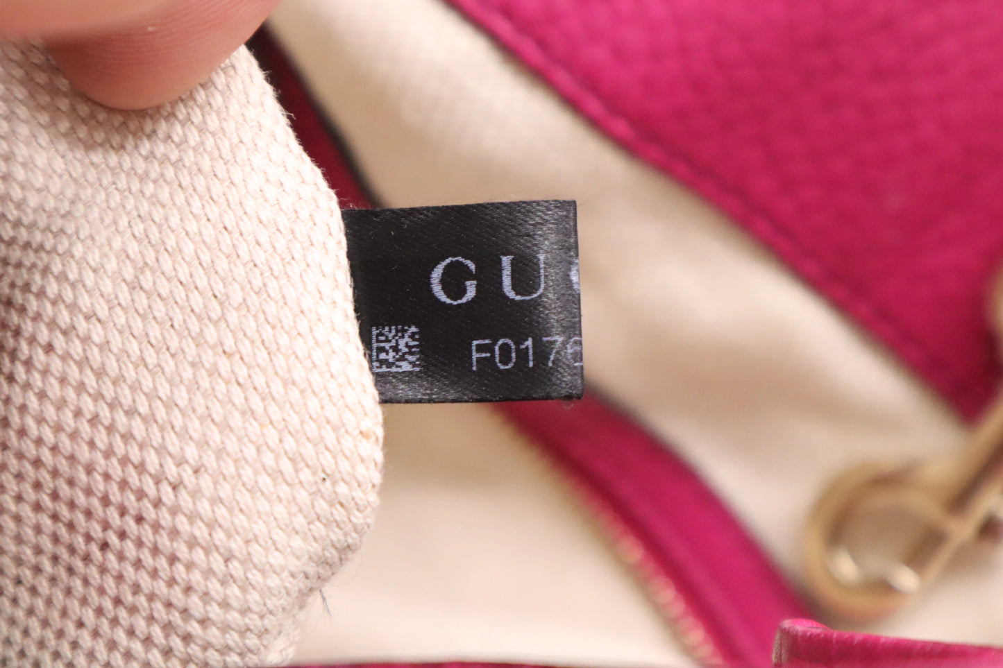 Gucci Soho Chain Shoulder Bag in Pink Leather