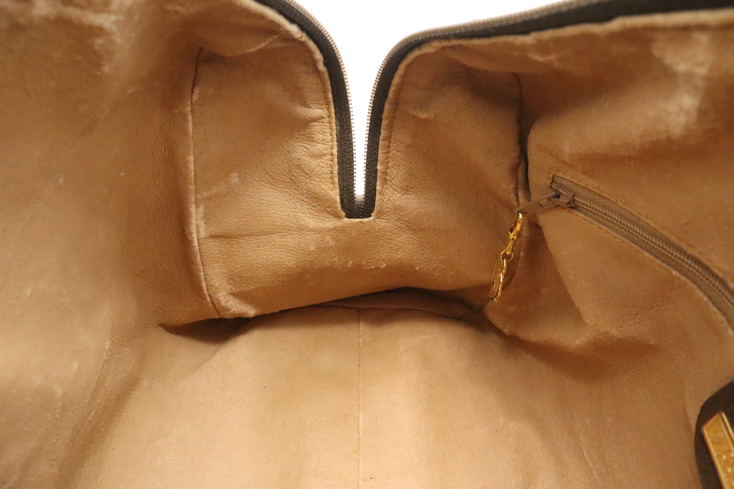 Gucci Boston Bag in GG Supreme Canvas