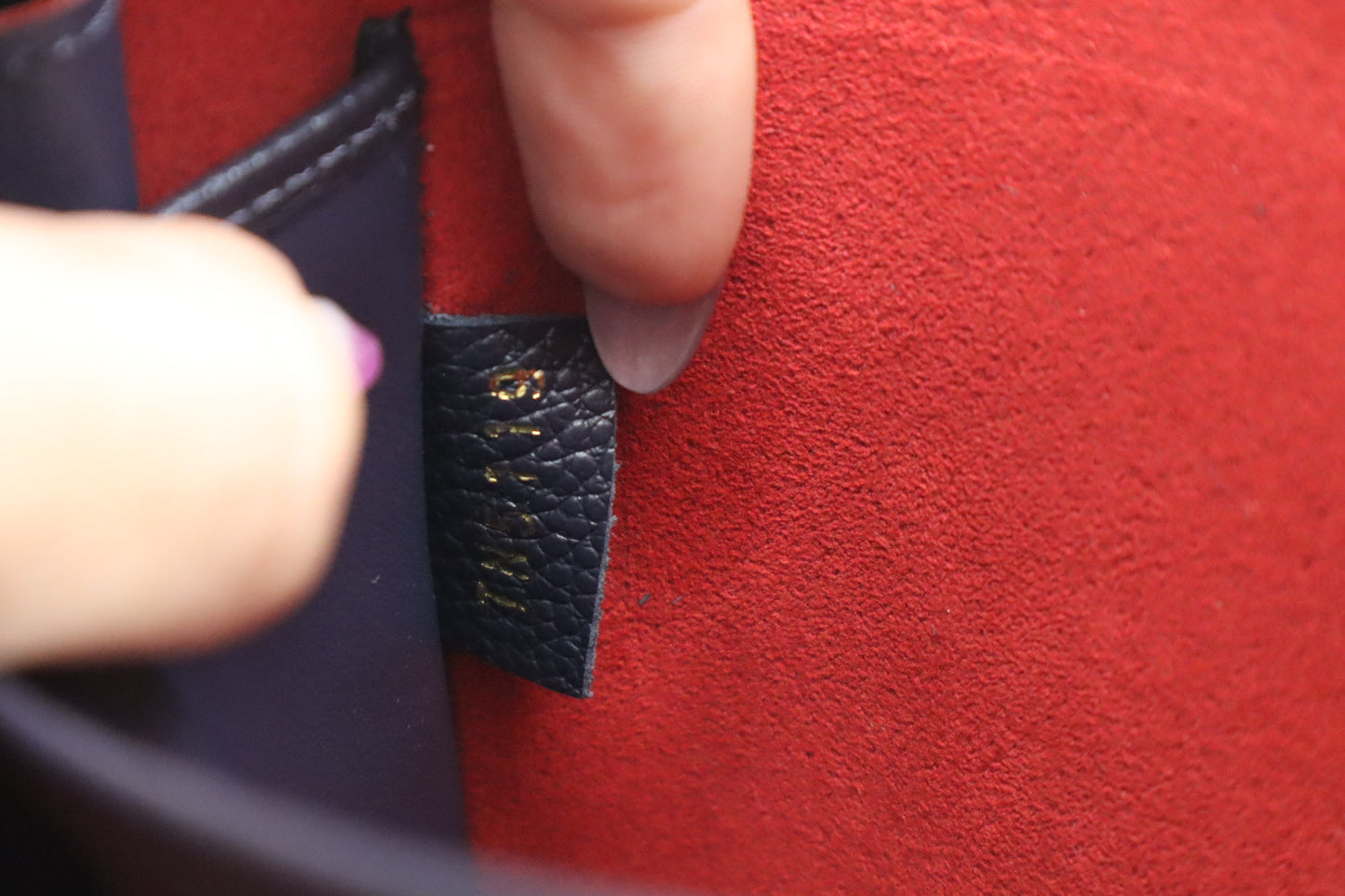 Louis Vuitton Pochette Melanie MM in Marine Rouge Empreinte Leather