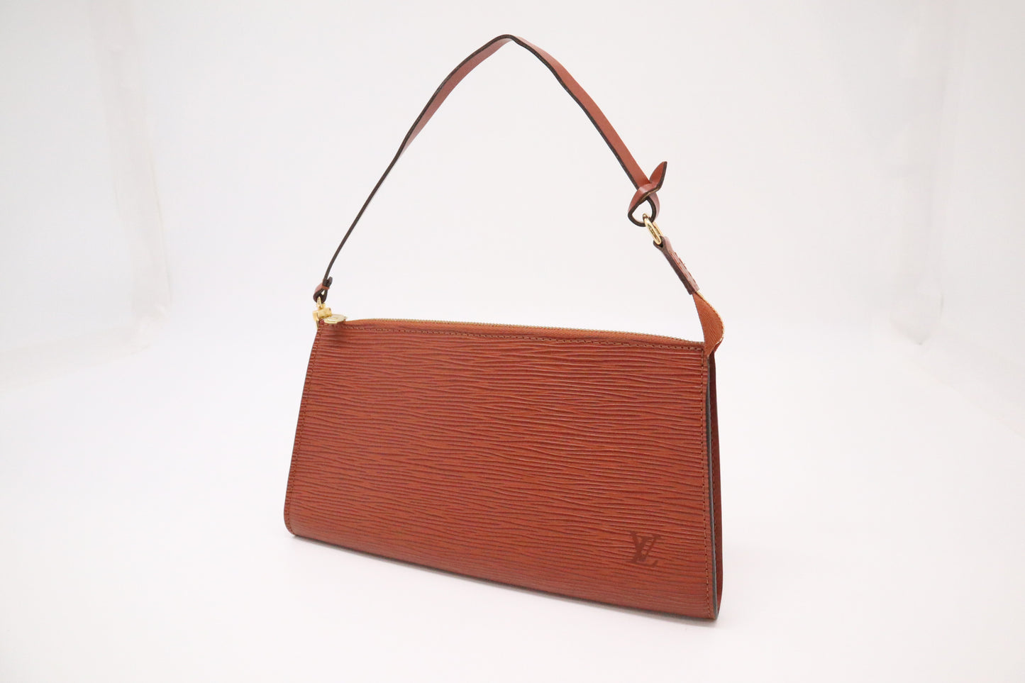 Louis Vuitton Pochette in Brown Epi Leather