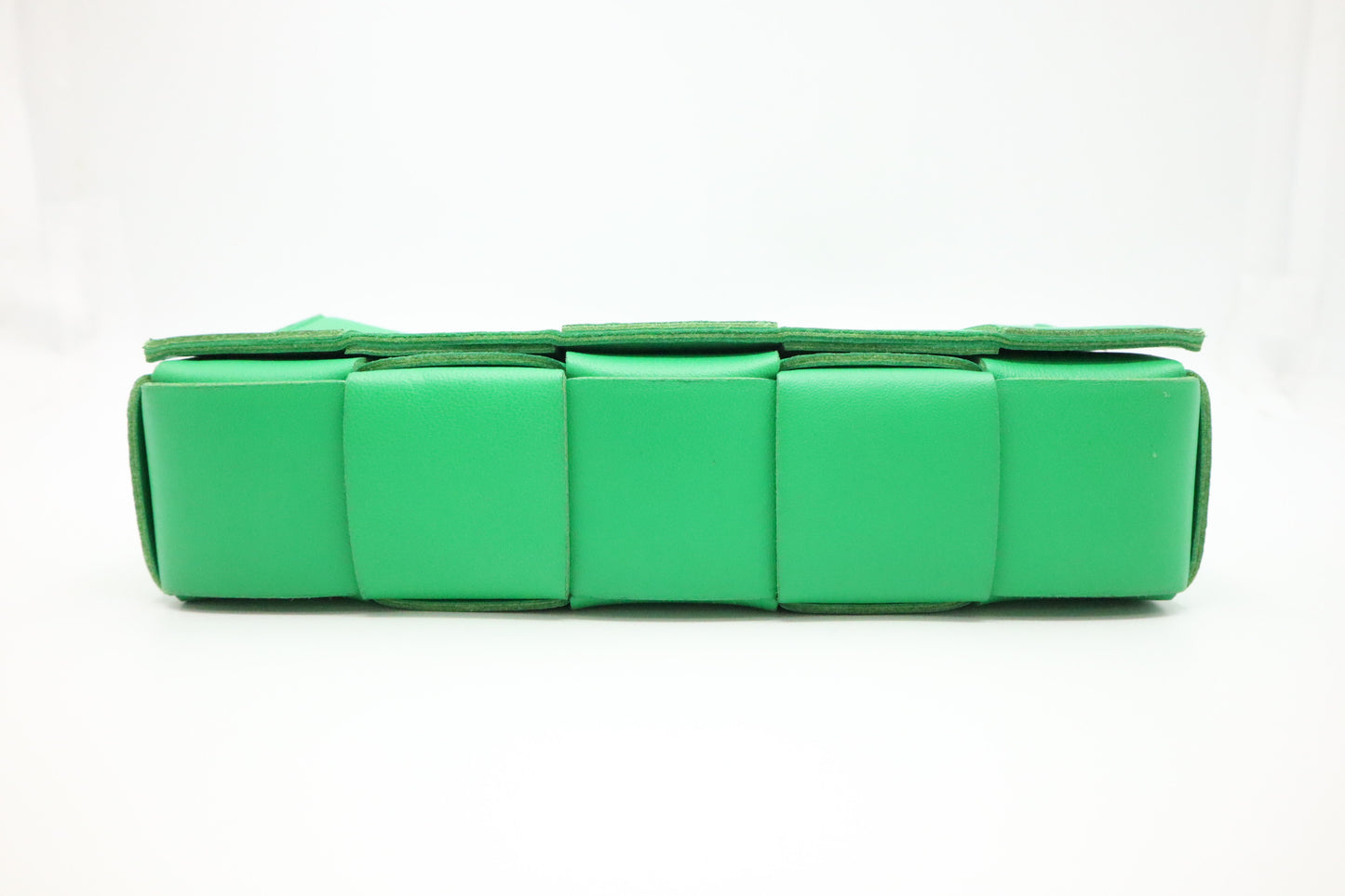 Bottega Veneta Cassette in Green Intrecciato Leather