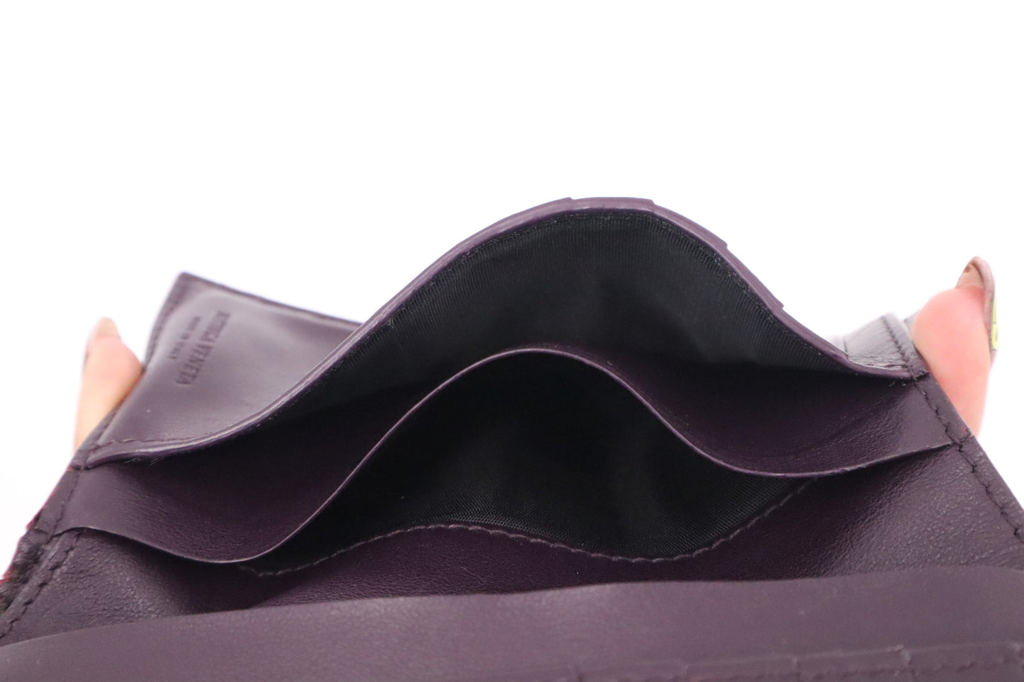 Bottega Veneta Wallet in Burgundy Intrecciato Leather