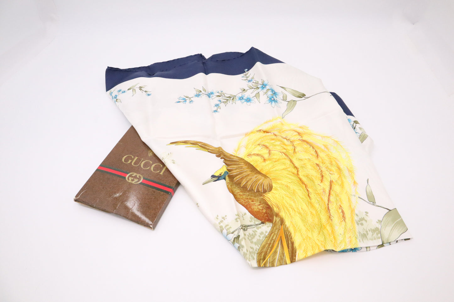 Gucci Birds Scarf in Silk