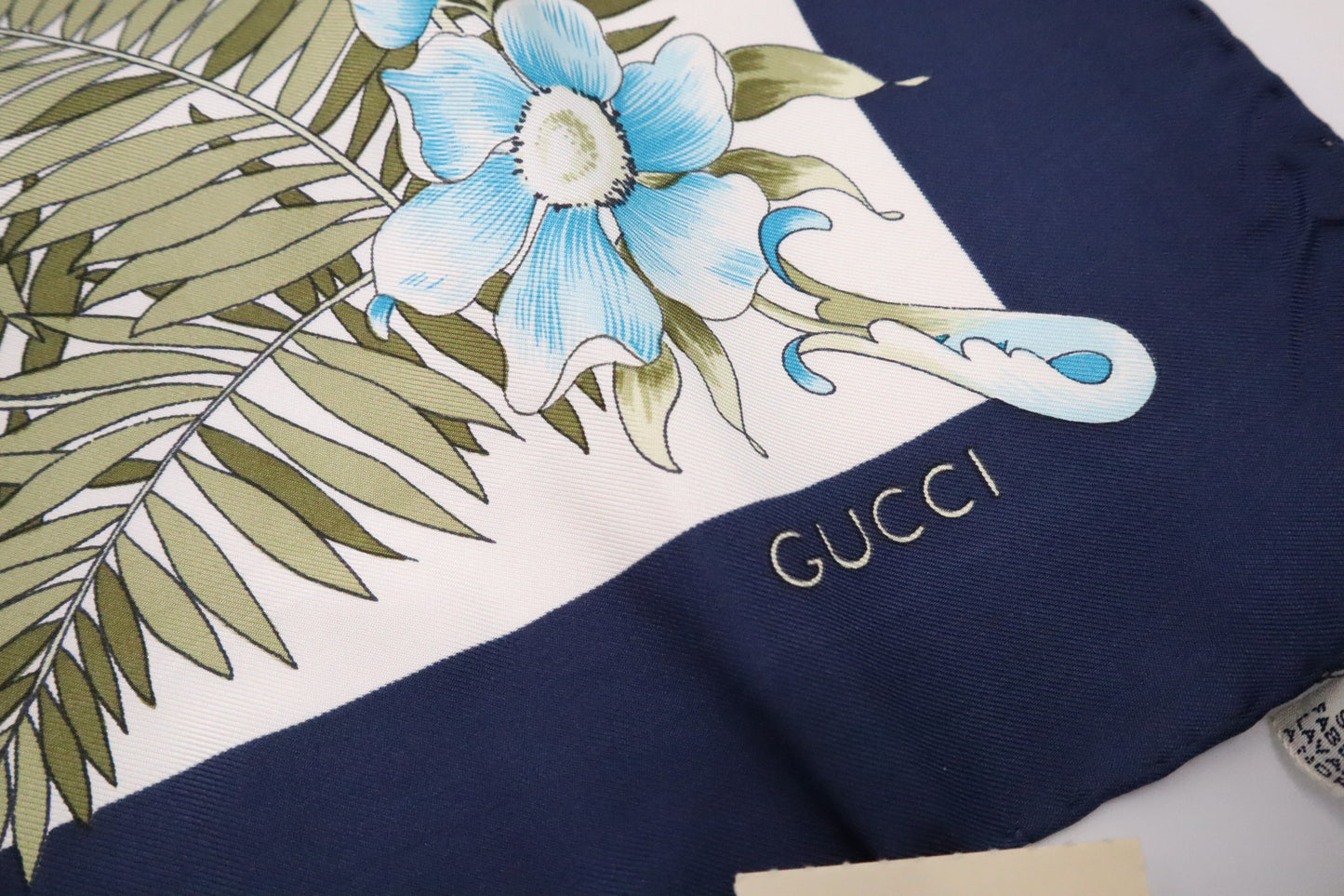 Gucci Birds Scarf in Silk