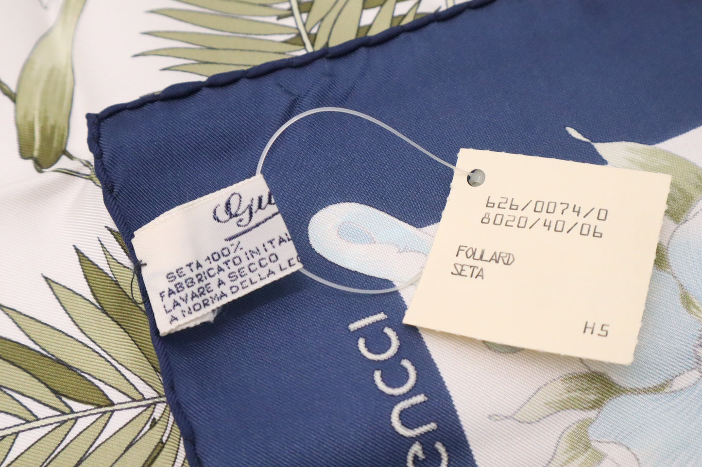Gucci Birds Scarf in Silk