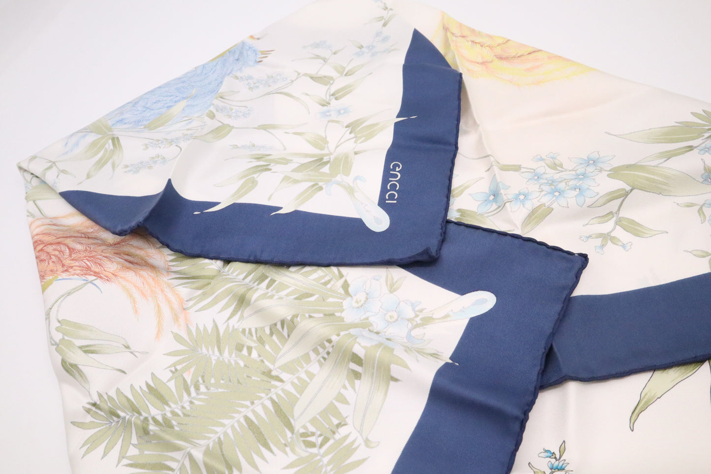 Gucci Birds Scarf in Silk
