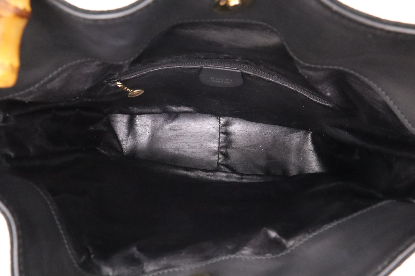 Gucci Shoulder Bag in Black Leather and Suede