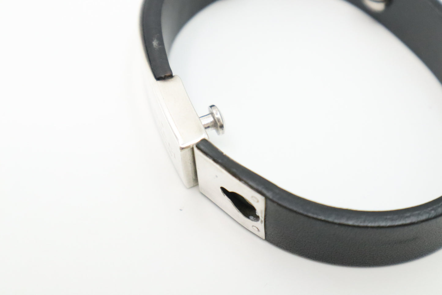 Gucci Bracelet in Black Leather & Sterling Silver