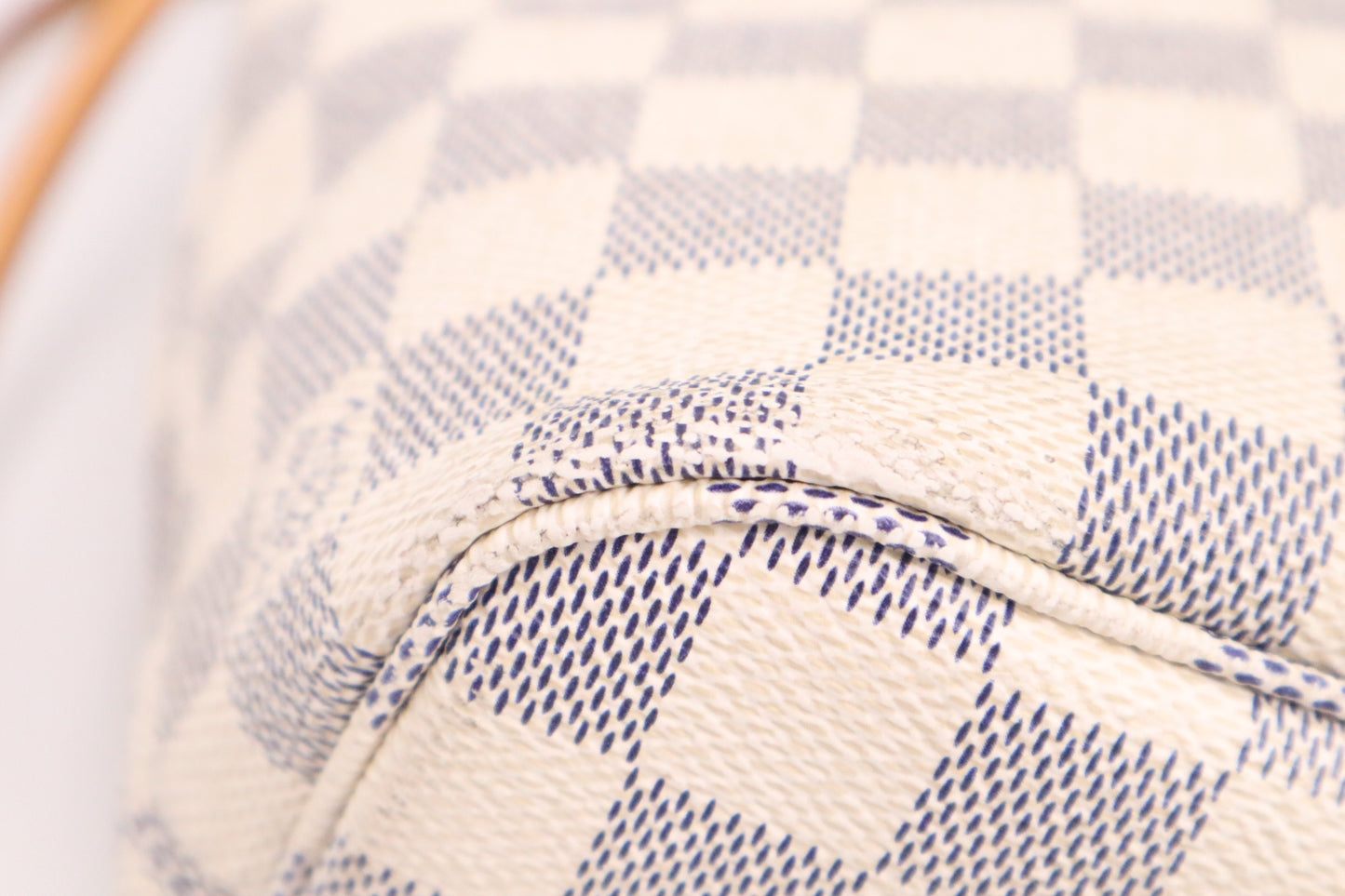 Louis Vuitton Neverfull PM in Damier Azur Canvas