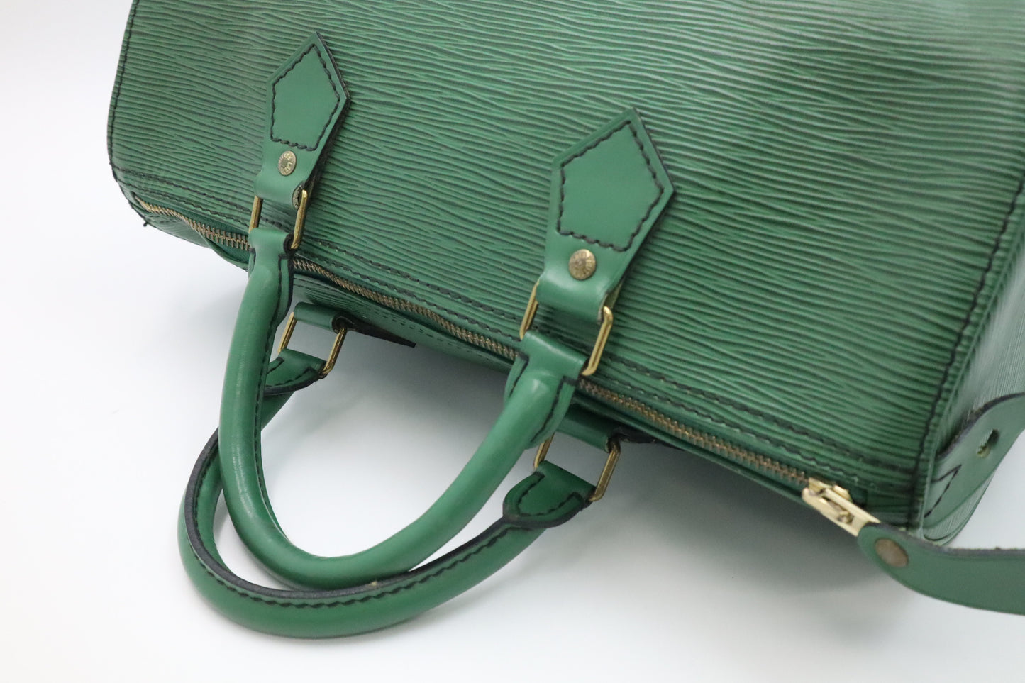Louis Vuitton Speedy 30 in Green Epi Leather