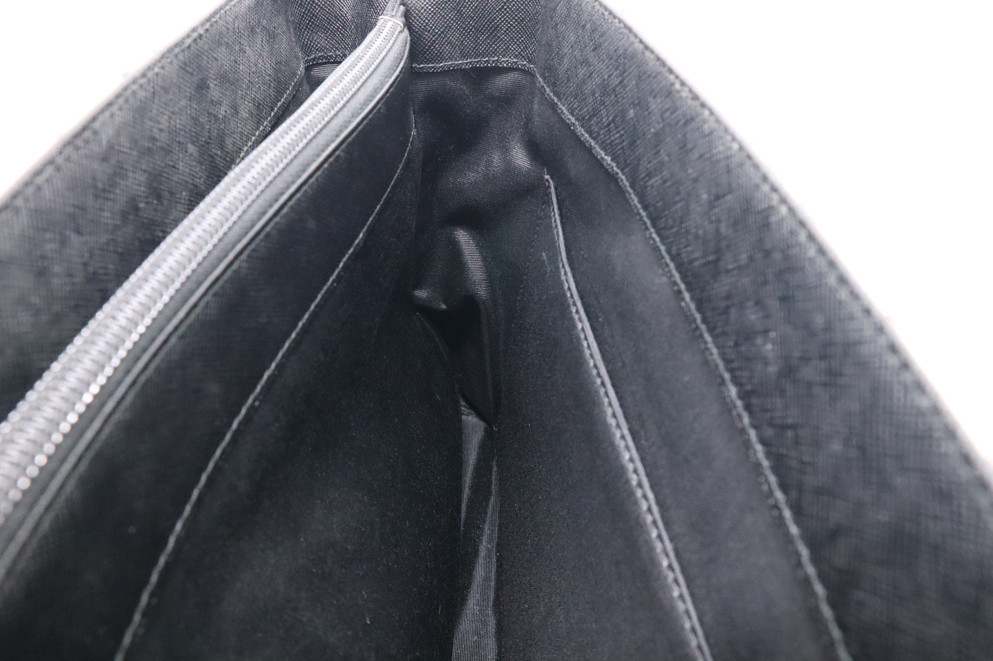 Burberry Handbag in Black Leather & Cream Checked Canvas