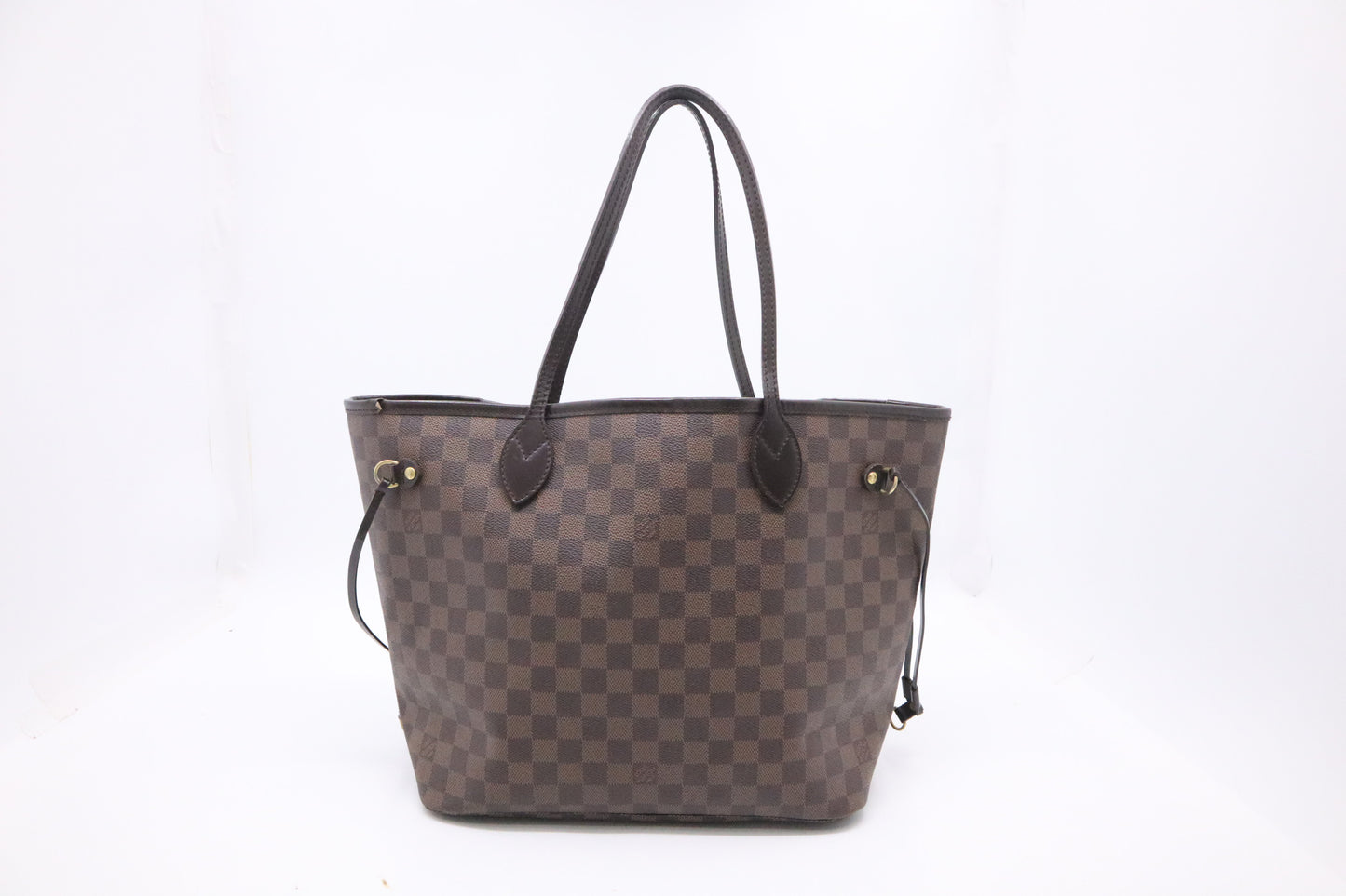 Louis Vuitton Neverfull MM in Damier Ebene Canvas