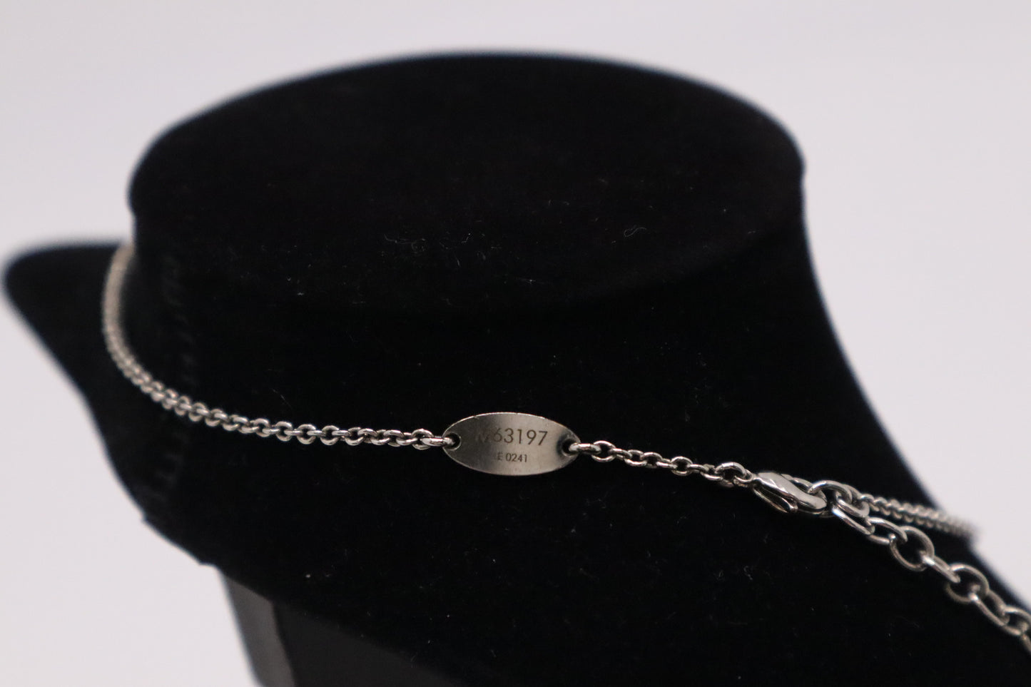 Louis Vuitton Essential V Necklace