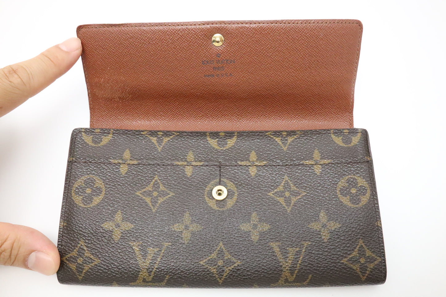 Louis Vuitton Sarah Wallet in Monogram Canvas