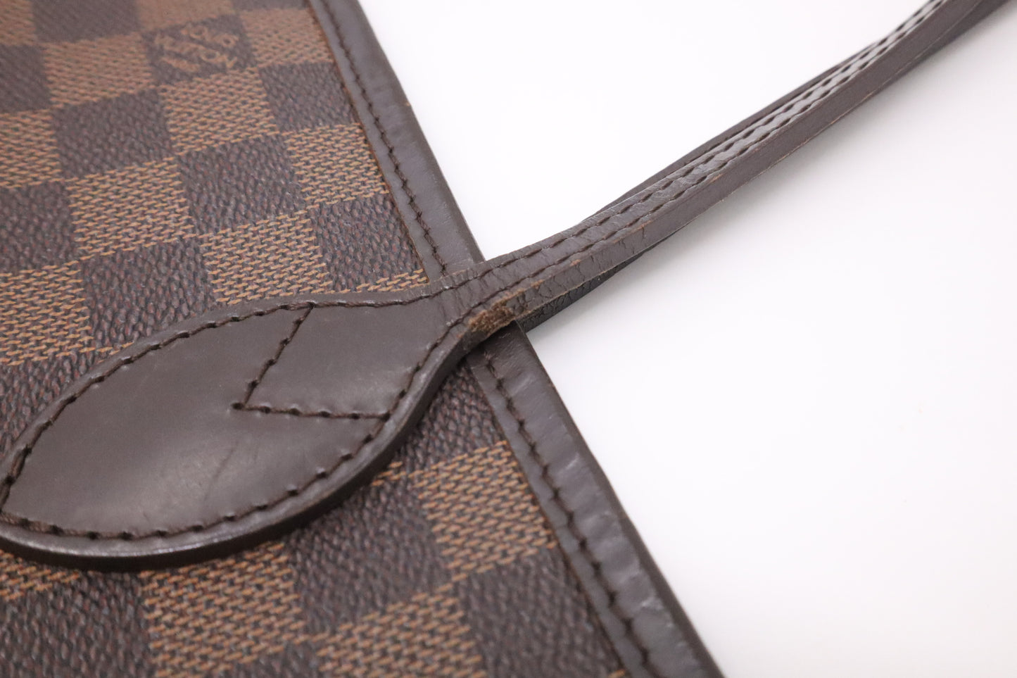 Louis Vuitton Neverfull PM in Damier Ebene Canvas