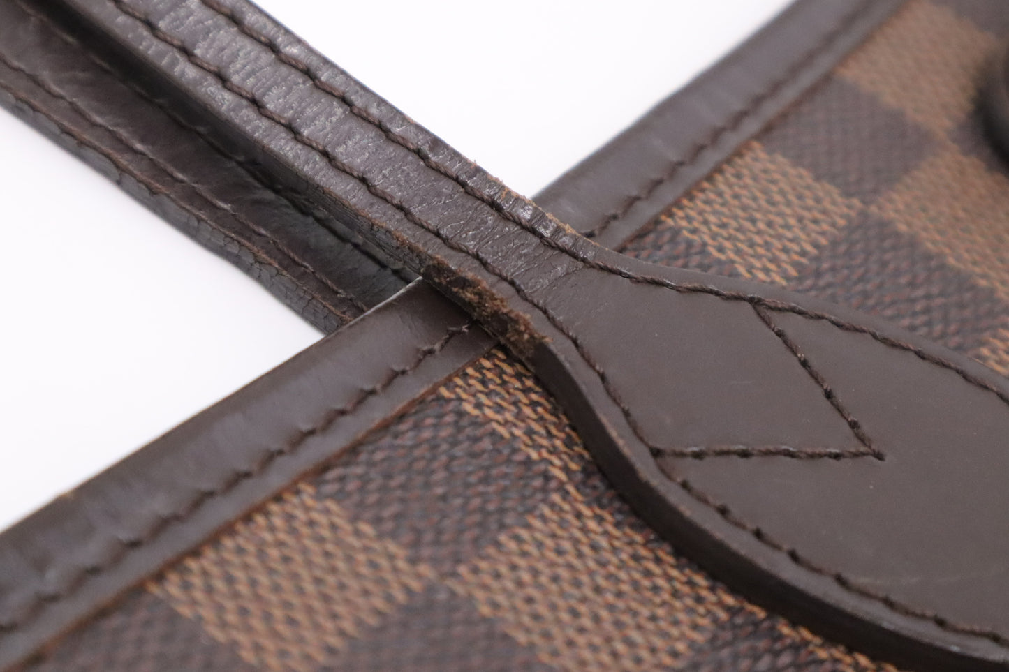 Louis Vuitton Neverfull PM in Damier Ebene Canvas