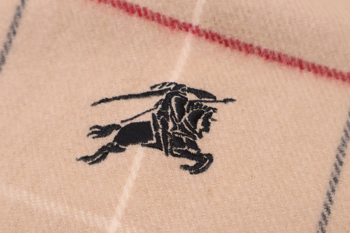 Burberry Scarf in Beige Checked New Wool