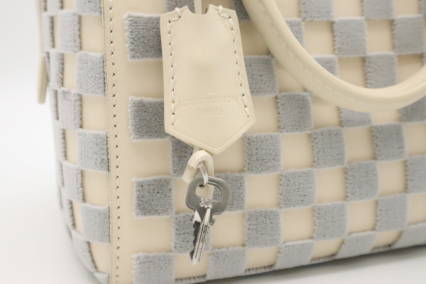 Louis Vuitton Speedy Cube in Damier Cubic Leather