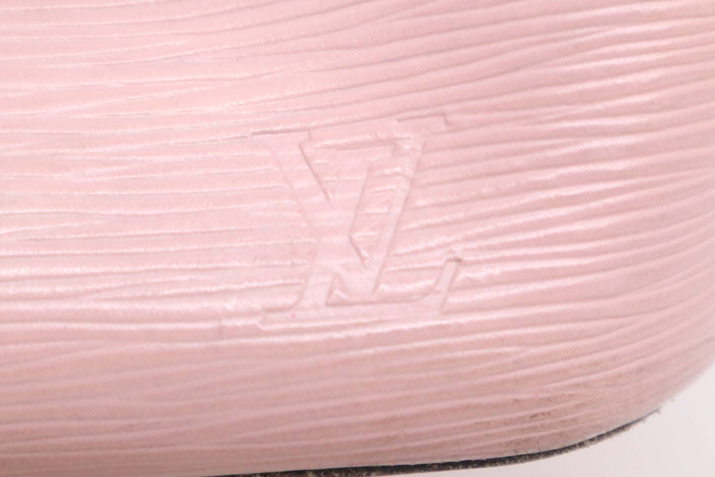 Louis Vuitton Neverfull MM in Pink Epi Leather