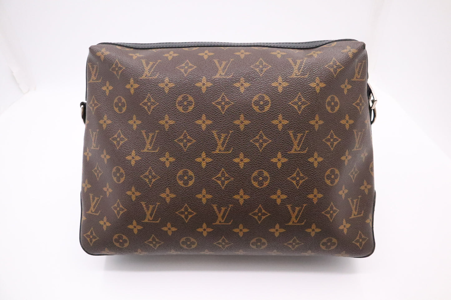 Louis Vuitton Macassar Torres in Monogram Canvas