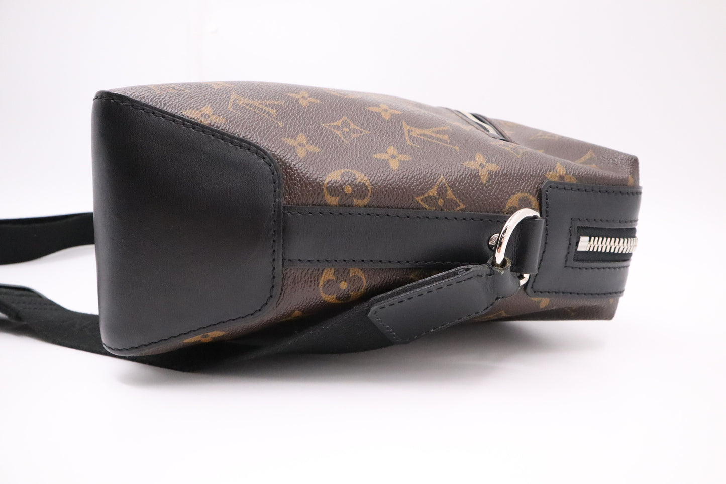 Louis Vuitton Macassar Torres in Monogram Canvas